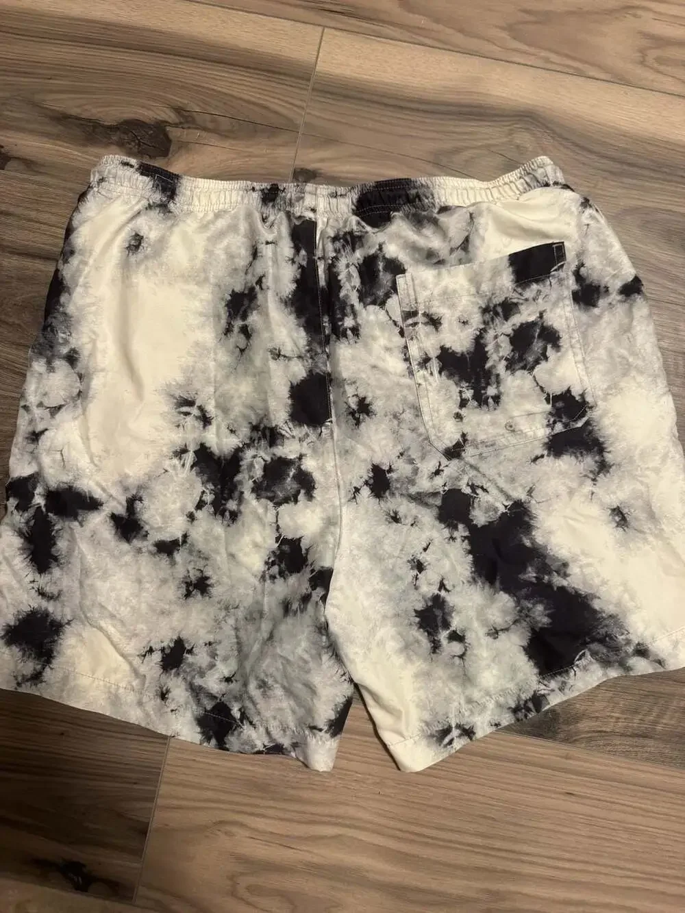 PacSun Men's Black and White Tie Dye Swim Trunks Shorts Size Large